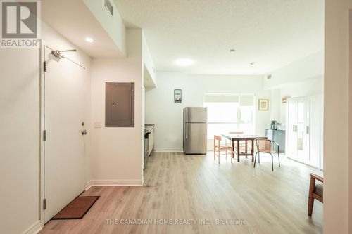 304-158 King Street N, Waterloo, ON, N2J0E5 | Card Image