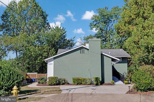 5609 8th Pl N, ARLINGTON, VA, 22205-1224 | Card Image