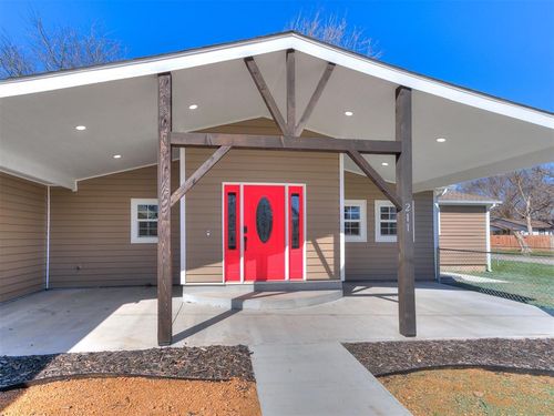 211 Nw 6th St, Minco, OK, 73059-2091 | Card Image