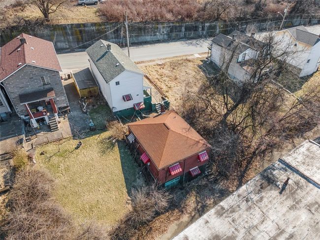 537 6 Th St, House other with 5 bedrooms, 3 bathrooms and 3 parking in Braddock PA | Image 39