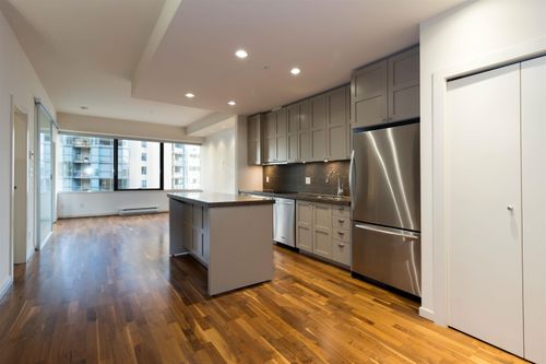 615-1333 W Georgia St, Vancouver, BC, V6E4V3 | Card Image