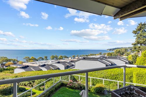 504-15015 Victoria Ave, White Rock, BC, V4B1G2 | Card Image