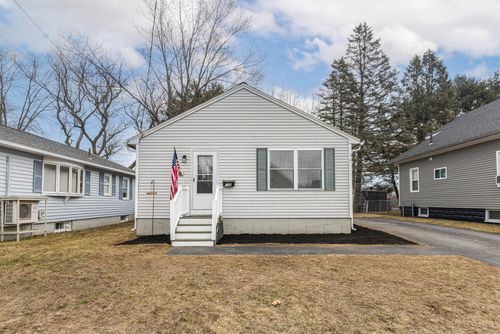 136 Dawson Street, South Portland, ME, 04106 | Card Image