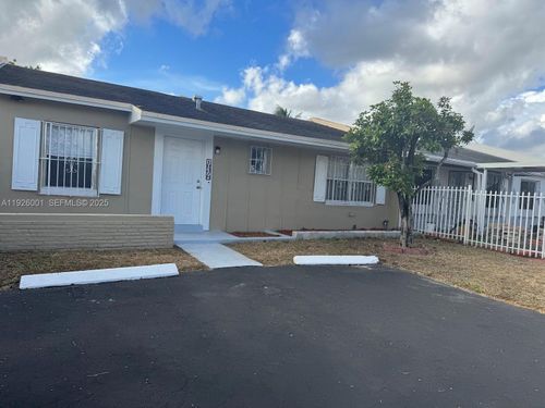 0-19378 Nw 29th Pl, Miami Gardens, FL, 33056-2404 | Card Image