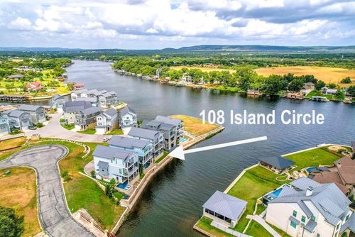 108 Island Cir, Kingsland, TX, 78639-2108 | Card Image