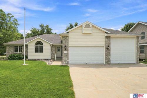 7761 Lowell Ave, Lincoln, NE, 68506-5979 | Card Image