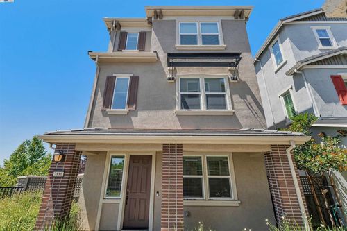 2886 Stringham Way, Dublin, CA, 94568-4746 | Card Image