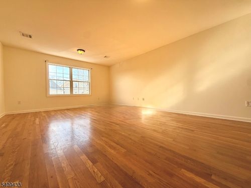 2-623 Magnolia Ave, Elizabethport, NJ, 07206-1407 | Card Image