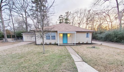 5 Top Flite Ln, Trinity, TX, 75862-7041 | Card Image
