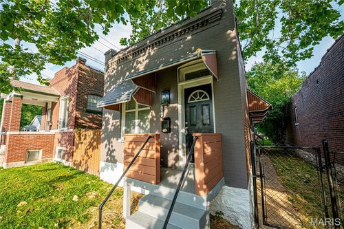 7904 Pennsylvania Ave, Saint Louis, MO, 63111-3515 | Card Image