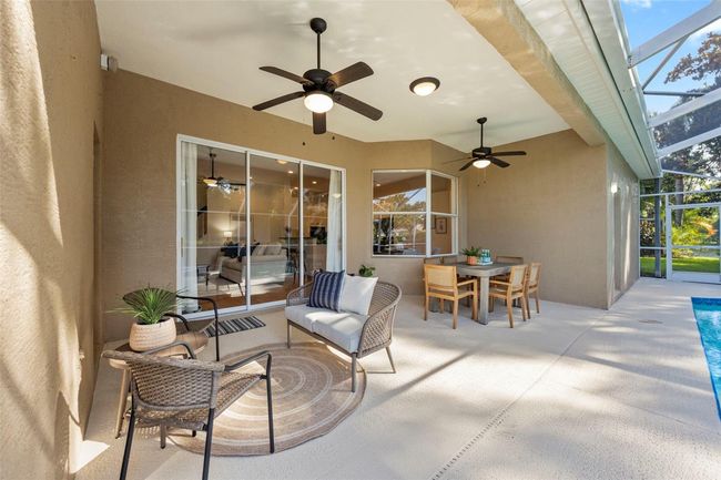Gorgeous outdoor pool area. | Image 47