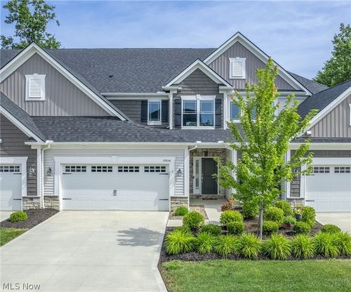 32040 Tuscan Ln, Avon Lake, OH, 44012-1985 | Card Image
