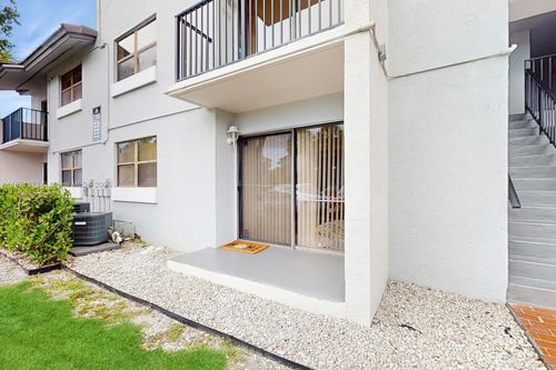 apt-105-7180 Nw 179th St, Hialeah, FL, 33015-5486 | Card Image