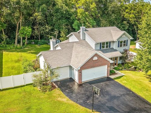 6937 N Summit Dr, BYRON, IL, 61010-9386 | Card Image