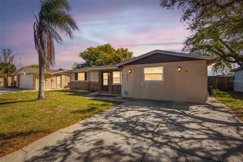 9040 Lunar Ln, PORT RICHEY, FL, 34668-5130 | Card Image