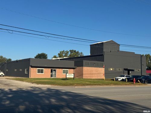 630 4th St W, Milan, IL, 61264-2723 | Card Image