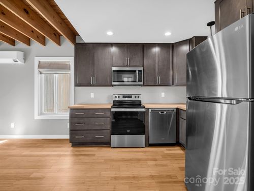 9 W Citra St, Arden, NC, 28704-0756 | Card Image