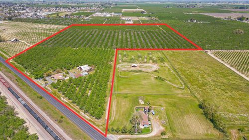 19688 Santa Fe Rd, Escalon, CA, 95320-9432 | Card Image