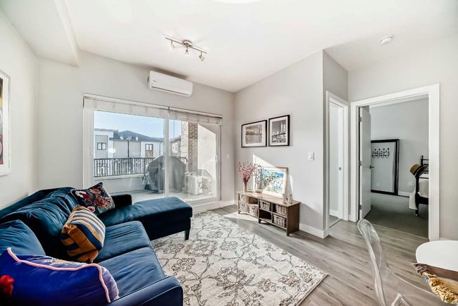 1218 - 95 Burma Star Rd Sw, Condo with 2 bedrooms, 1 bathrooms and 1 parking in Calgary AB | Image 10