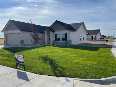 506 Laramie Dr, House other with 4 bedrooms, 2 bathrooms and 2 parking in Twin Falls ID | Image 2