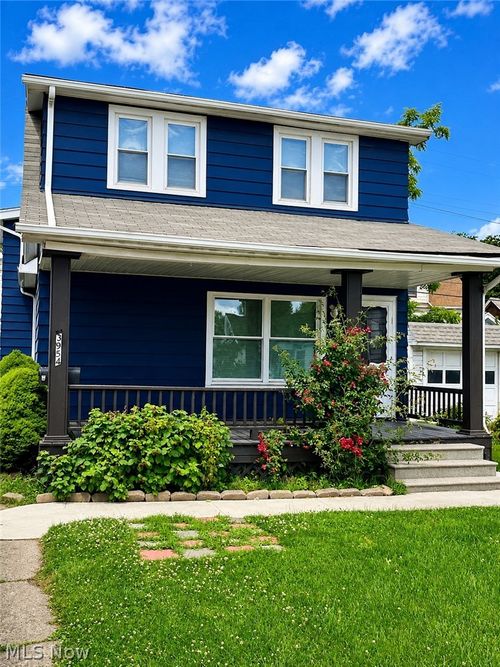 3954 41st St, Newburgh Heights, OH, 44105-3102 | Card Image