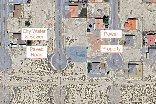 2081 Jacaranda St, Pahrump, NV, 89048-6780 | Card Image