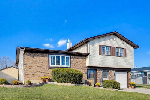 1576 Von Braun Trl, Elk Grove Village, IL, 60007-3169 | Card Image