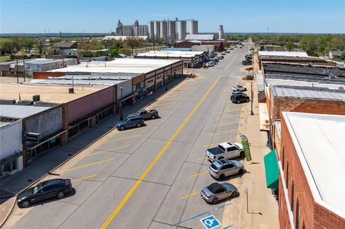 113 W Main St, Watonga, OK, 73772-4227 | Card Image