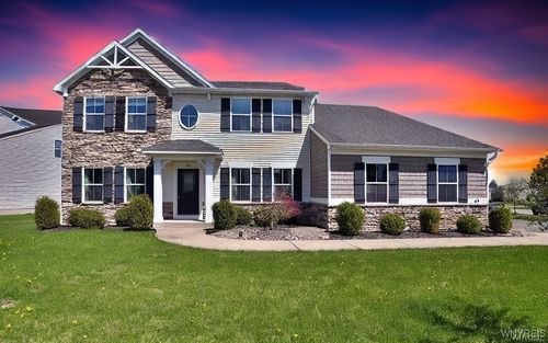 28 Conner Dr, West Seneca, NY, 14224-4384 | Card Image