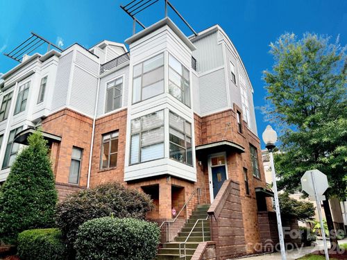 663 E 10th St, Charlotte, NC, 28202-3129 | Card Image