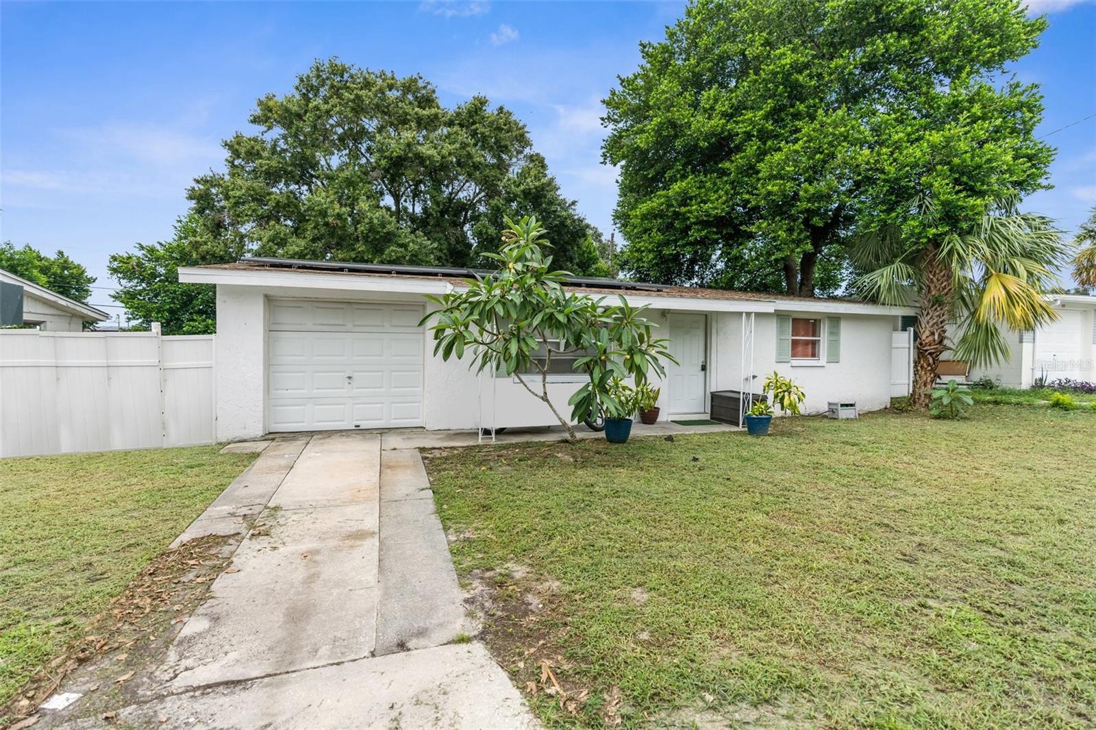Holiday Dr, Holiday, FL 34691