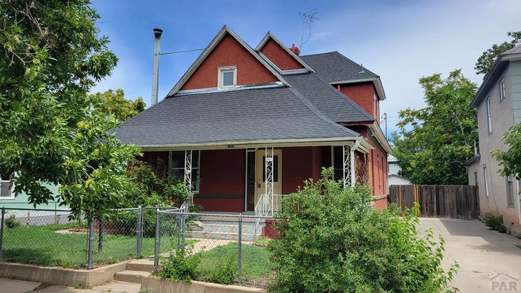 Carteret Ave, Pueblo, CO 81004