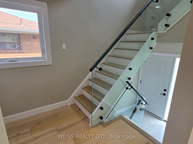 14 Snowood Crt, House attached with 3 bedrooms, 2 bathrooms and 4 parking in North York ON | Image 19