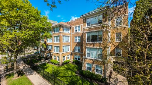 313-7451 N Greenview Ave, Chicago, IL, 60626-7172 | Card Image