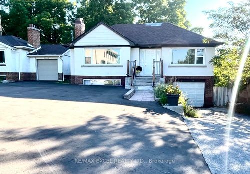 9961 Yonge St, Richmond Hill, ON, L4C1T9 | Card Image