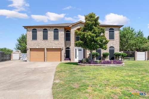 111 Missouri Dr, Harker Heights, TX, 76548-2073 | Card Image