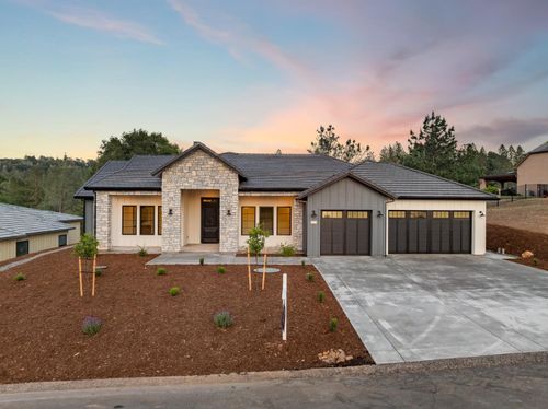 23523 Darkhorse Dr, Auburn, CA, 95602-8980 | Card Image
