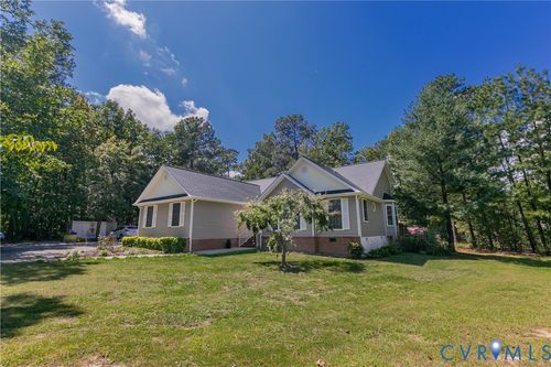 401 Loyalist Dr, Ruther Glen, VA, 22546-5237 | Card Image