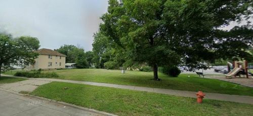 1003 Center St W, Rochester, MN, 55902-6284 | Card Image