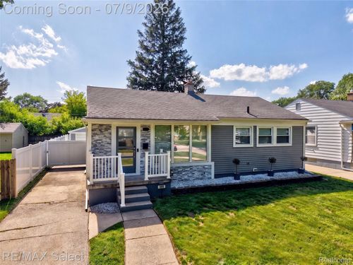 609 N Connecticut Ave, Royal Oak, MI, 48067-2035 | Card Image