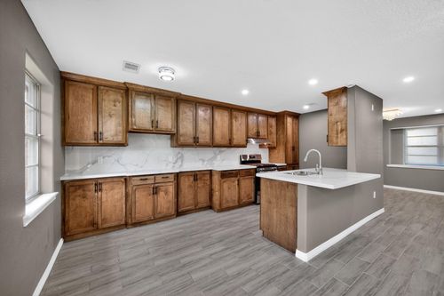 2217 Hickory Ln, Pasadena, TX, 77502-4029 | Card Image