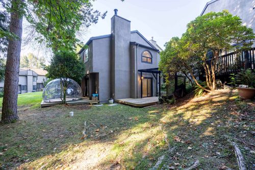 8575 Woodridge Pl, Burnaby, BC, V5A4B3 | Card Image