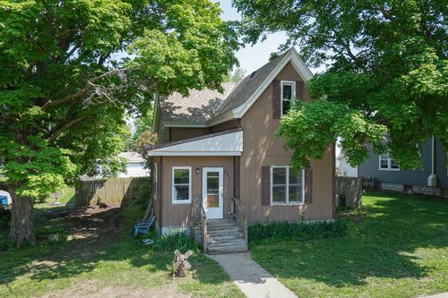 201 E Boundary St, Stanford, IL, 61774-7533 | Card Image