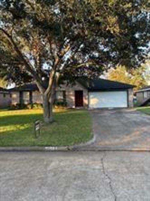 2805 Dove Tree Dr, Alvin, TX, 77511-3958 | Card Image