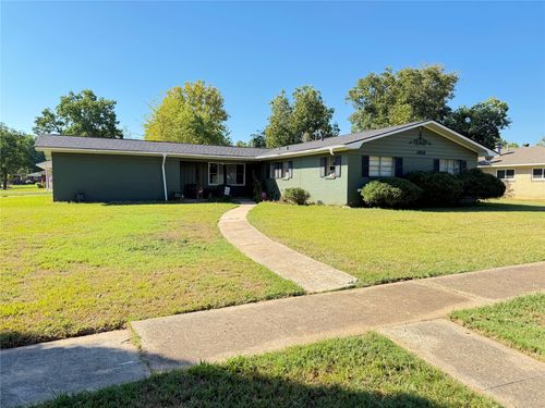 2610 Waverly Dr, Bossier City, LA, 71111-2421 | Card Image