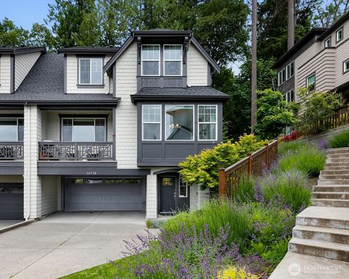26728 Ne Walden Way, Duvall, WA, 98019-8231 | Card Image