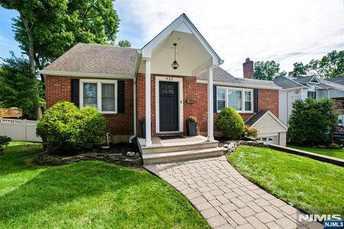 423 West Ave, Northvale, NJ, 07647-1308 | Card Image