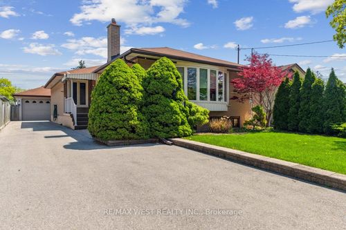 9 Margrath Pl, Etobicoke, ON, M9C4L1 | Card Image