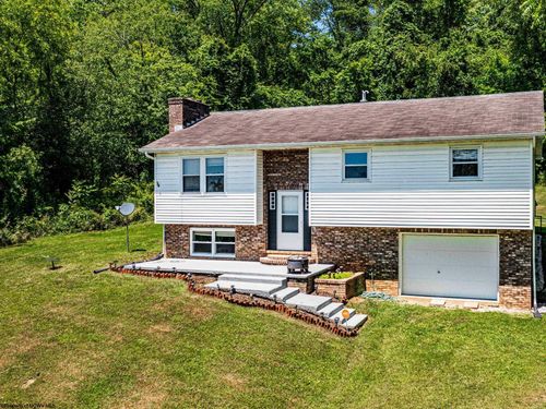 210 Rosedale Hill Road, Maidsville, WV, 26541 | Card Image
