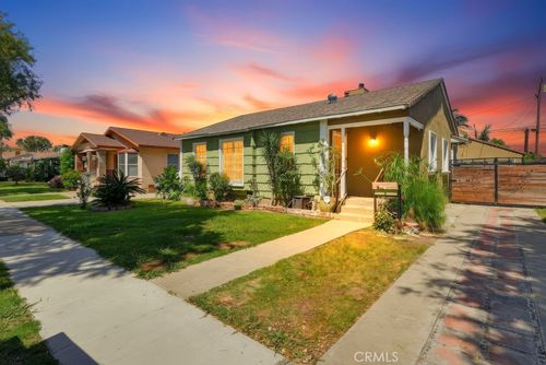 3324 Maine Ave, Long Beach, CA, 90806-1238 | Card Image